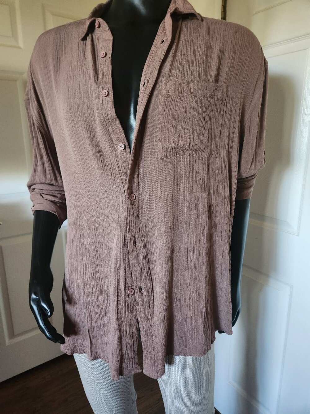 Asos Design Men's Long-sleeve button-down Crepe shirt, Mocha, Size M